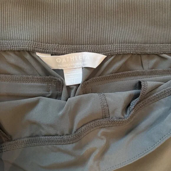 Athleta Brooklyn Ankle Pant olive 10 Featherweight Travel - Picture 3 of 7